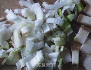 腊肉丝面条的做法步骤:2