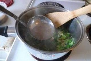 油菜虾皮疙瘩汤的做法步骤:7