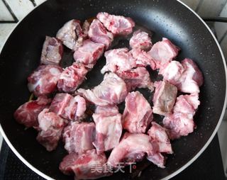 糖醋排骨的做法步骤：3