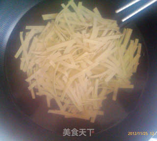青椒千张炒肉丝的做法步骤:4