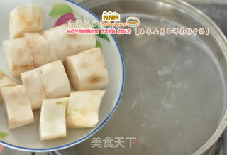 冬季靓汤——玉米山药西洋菜排骨汤的做法步骤:3