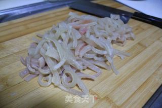 美容佳品：满是胶原蛋白的肉皮冻的做法步骤：5