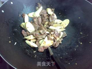 黑椒猪舌炒茭白的做法步骤:5