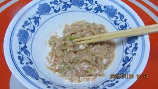 美味白菜包的做法步骤:3