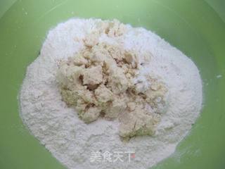 白菜火腿豆渣卷的做法步骤：1