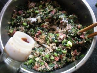 牛肉茼蒿粗粮包的做法步骤:6