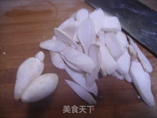 鱼丸菌类海鲜汤的做法步骤：3