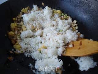 辣白菜炒饭的做法步骤:9