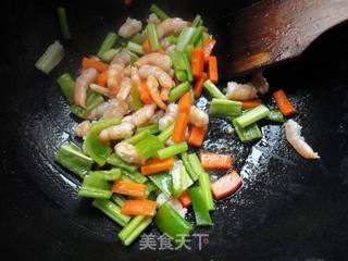 时蔬炒虾仁的做法步骤:8