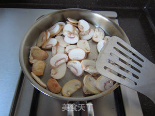 法式豆浆蘑菇浓汤的做法步骤:5