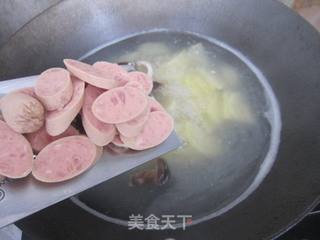 上汤香菇青菜火腿煨面的做法步骤：11