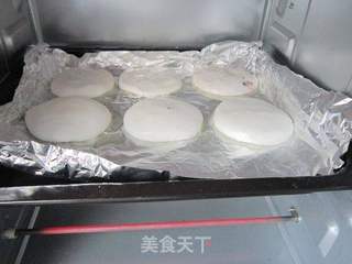 烤牛奶豆沙糯米饼的做法步骤:6