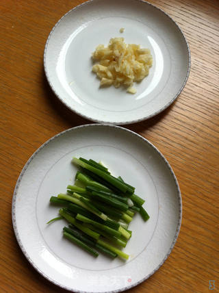 菜脯焖淡甲鱼的做法步骤：3