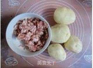 新奥尔良土豆肉饼的做法步骤：1