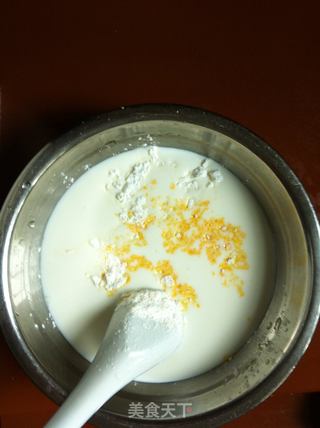 脆皮炸鲜奶的做法步骤:2