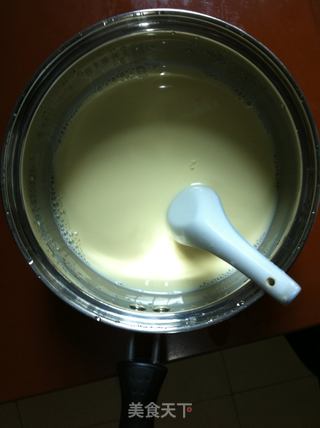 脆皮炸鲜奶的做法步骤:3