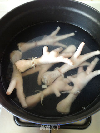 酱油蒸凤爪的做法步骤:3