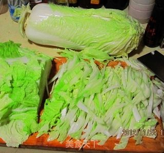 简易砂锅酸菜白肉的做法的做法步骤:3