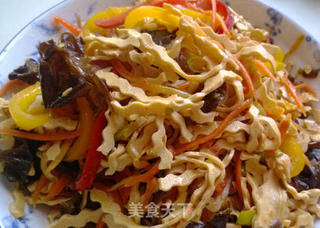 彩椒豆腐丝 简单的变化成就不同效果的做法步骤:14