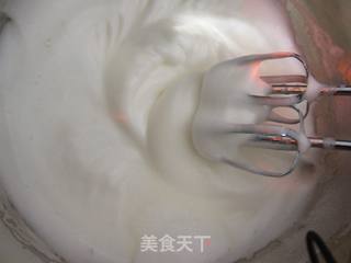 原味戚风蛋糕的做法步骤:10