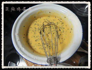 平底锅版---芝麻鸡蛋卷的做法步骤:6