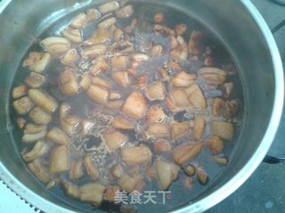 红烧肉卤蛋的做法步骤:4