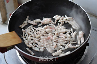 酸辣酱菜五花肉的做法步骤:5