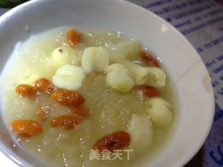 银耳莲子羹的做法步骤：9