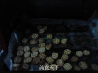 香香酥酥小饼干的做法步骤:11