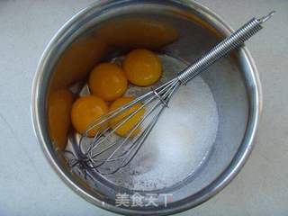 让蛋糕变得美味营养更健康---卡达仕菠菜蛋糕卷的做法步骤:3