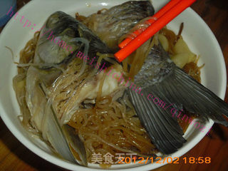 粉条蒸鱼的做法步骤:6