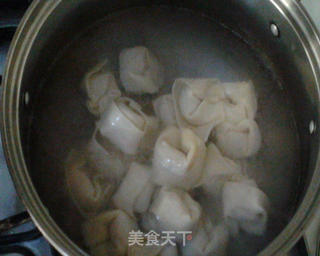 鲜虾云吞面的做法步骤:7