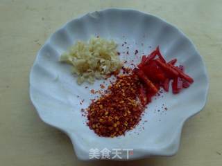 乡间小炒:豆角干炒五花肉的做法步骤:2