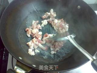 乡间小炒:豆角干炒五花肉的做法步骤:3