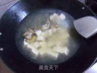 鱼头豆腐汤的做法步骤：5