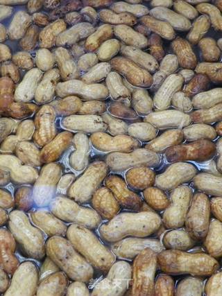 白肉咸干花生的做法步骤:2