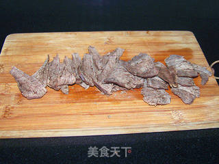 【盖椒牛肉】的做法步骤:8