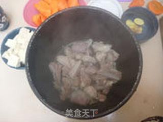 胡萝卜炖羊排的做法步骤:4