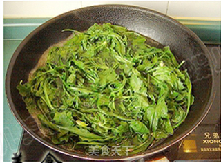 荠菜猪肉馅饼—健脾、明目、利水的做法步骤:2