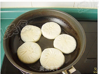 荠菜猪肉馅饼—健脾、明目、利水的做法步骤:17
