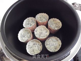 电压力锅纸杯蛋糕的做法步骤:7