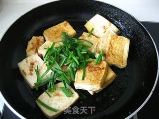 简单生活----韭菜炒千页豆腐的做法步骤:7