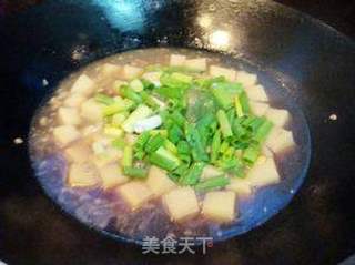 凉粉也来做早餐——瘦肉小葱煮凉粉的做法步骤：8