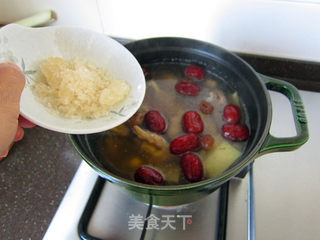 伍元煲土鸡的做法步骤:11