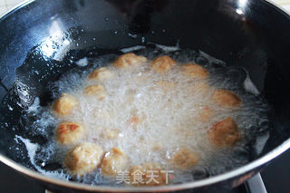 炸猪肉丸子的做法步骤:8