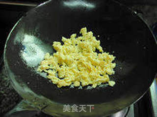 【半月鸡蛋饺】--- 选一款适合馅料的包法的做法步骤:4