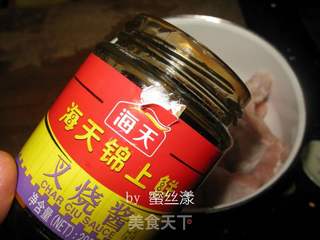 蜜汁猪颈肉的做法步骤:2