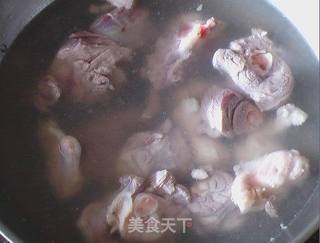 萝卜炖羊骨的做法步骤:2