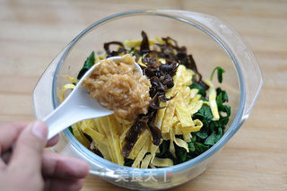 蒜泥菠菜鸡蛋的做法步骤:15