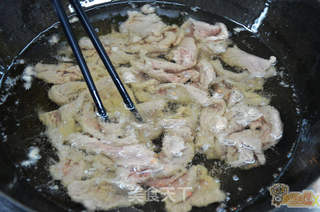 详解葱爆羊肉的制作细节及口味特点的做法步骤:5